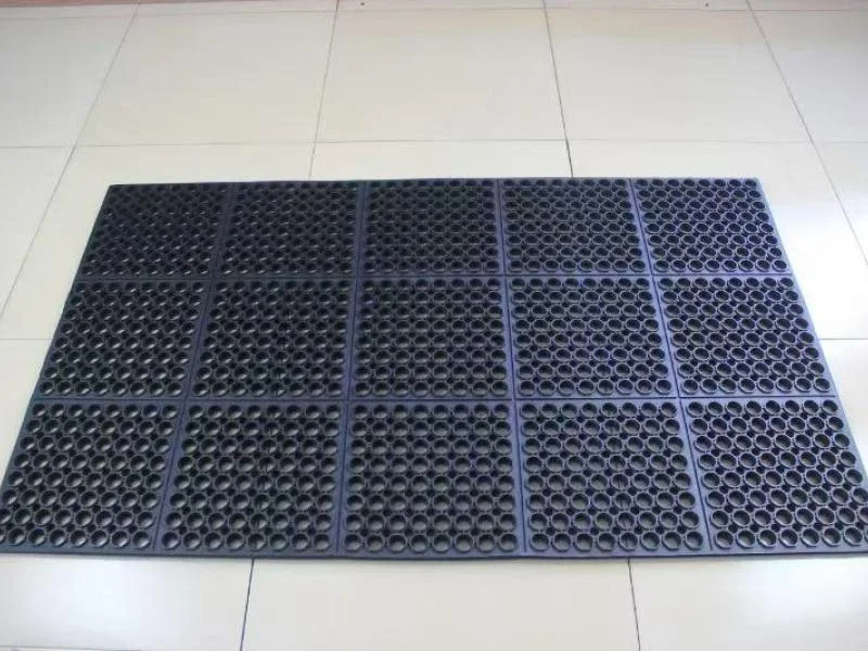 Противоскользящее ячеистое резиновое покрытие 900х900х10мм 