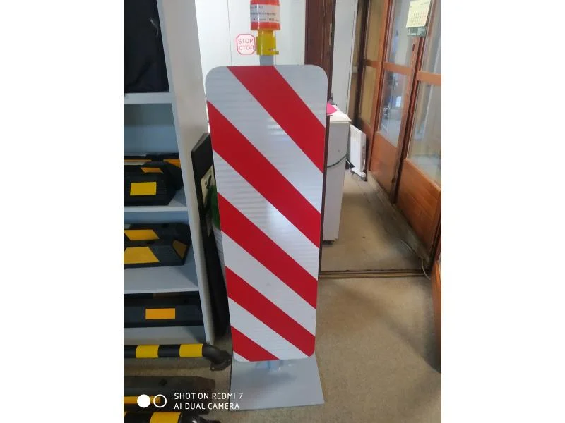 В Prealux наладили производство Дорожного светоотражающего столбика