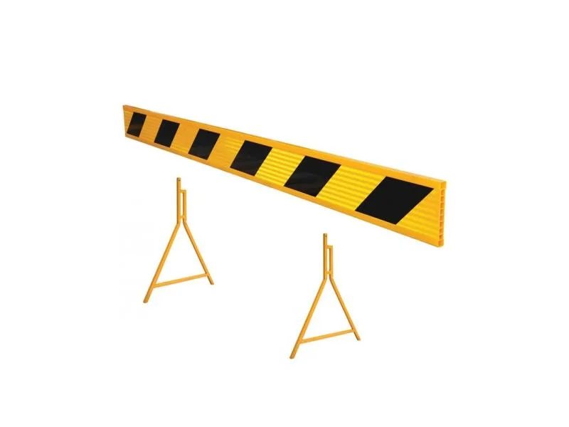 Дорожное ограждение 2250х190х25мм, ПЭ-панель+железное основание