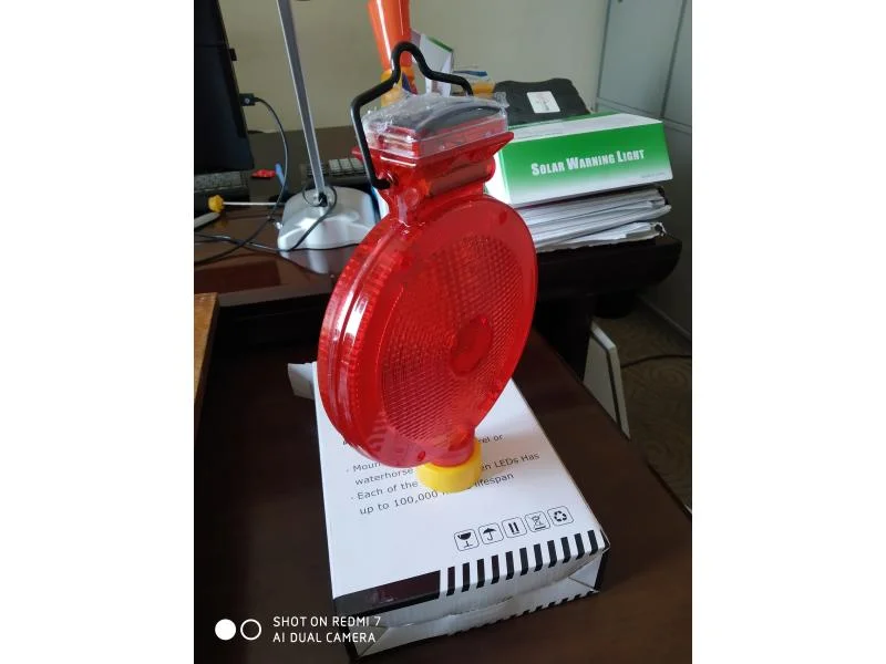 Проблесковый маяк 335х40х119мм с двойным питанием