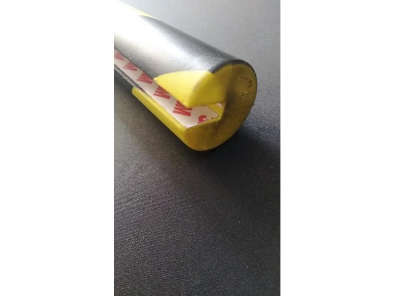 Демпфер для полок, гибкий из вспененного полиэтилена, круглый, разрез 2смх 0,8см